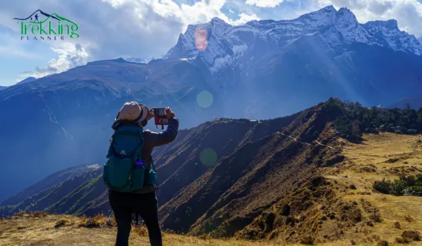 Detailed Everest trekking itinerary map for a slow-paced trek with acclimatization stops including Namche Bazaar, Dingboche, and Lobuche
