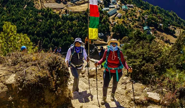Expert Trekking Guide