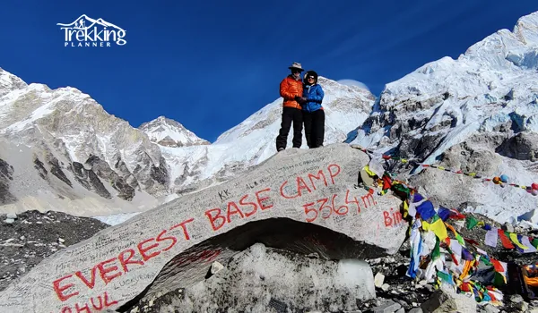 Panoramic view of Mount Everest seen from Everest Base Camp trekking route