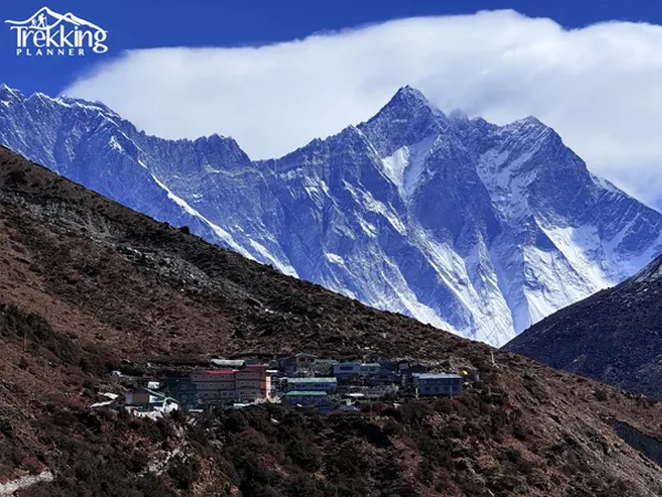 Everest Base Camp trekking route with Himalayas and snow-covered peaks in Khumbu region Nepal