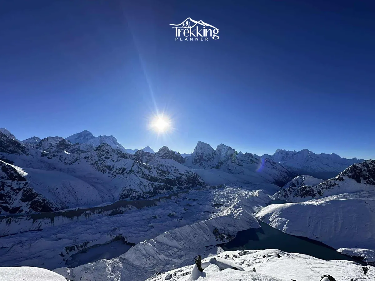 Stunning View of Gokyo Valley