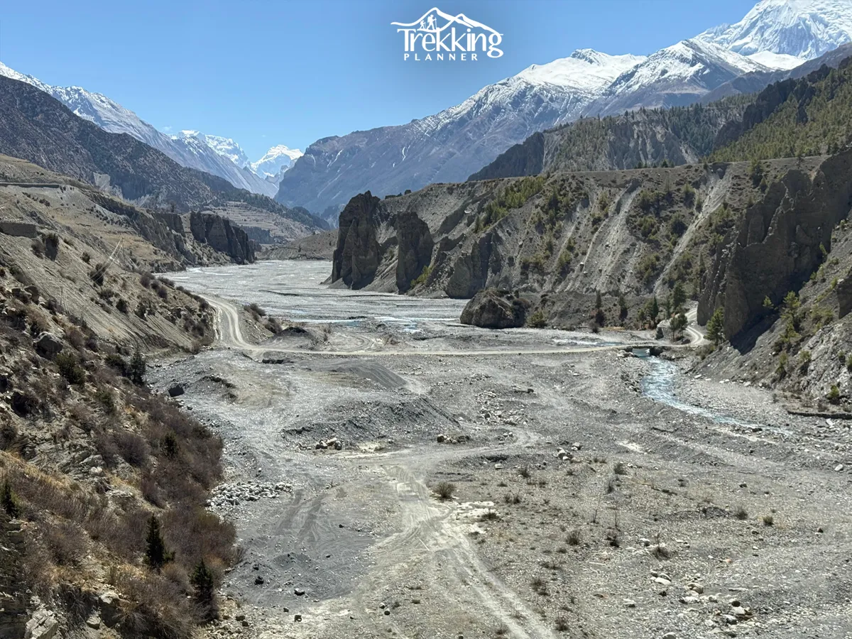 Kali Gandaki Valley with snow-capped Annapurna peaks during Annapurna Circuit Trekking