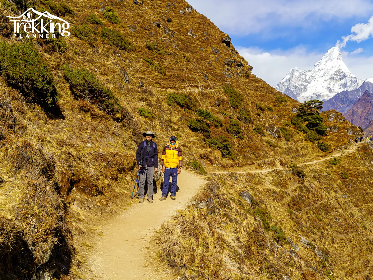 cholatse-peak-climbing-approach-trek-nepa