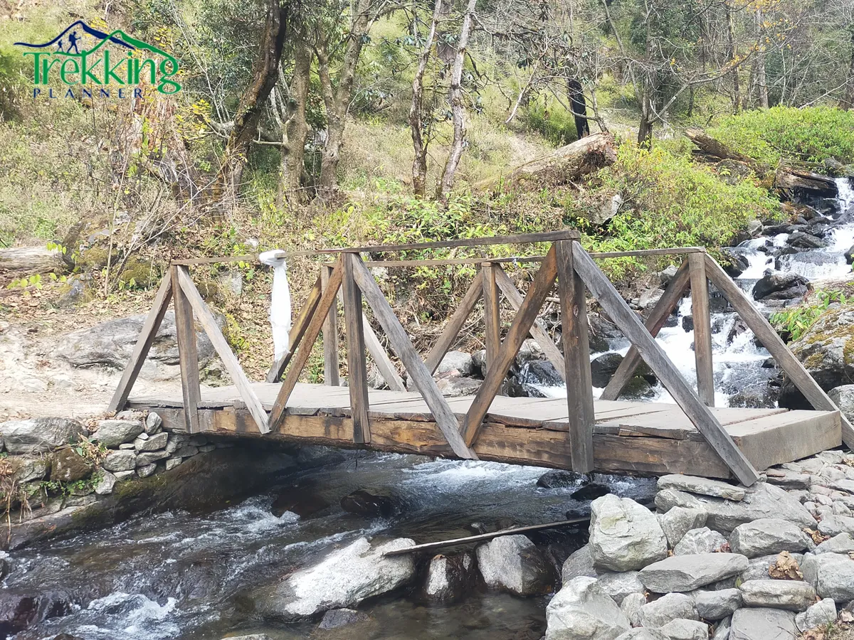 Easy trekking route with local villages and mountain scenery in Langtang