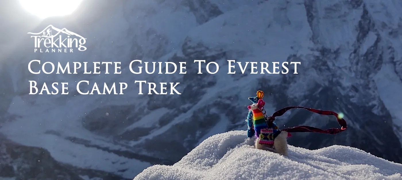 Everest Base Camp trek trail with Himalayan mountains and trekkers walking in Nepal