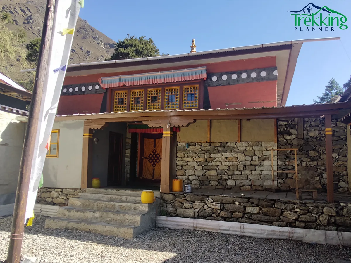Panoramic view of Mount Everest and surrounding Himalayan peaks during a scenic Sherpa cultural trek.