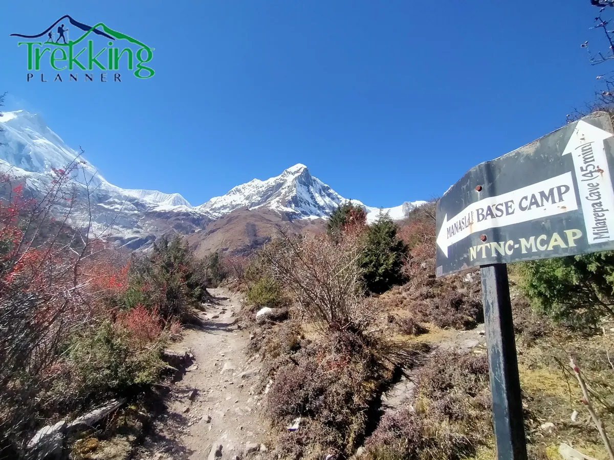 Traditional village houses and mountain view in Lower Manaslu Trekking region