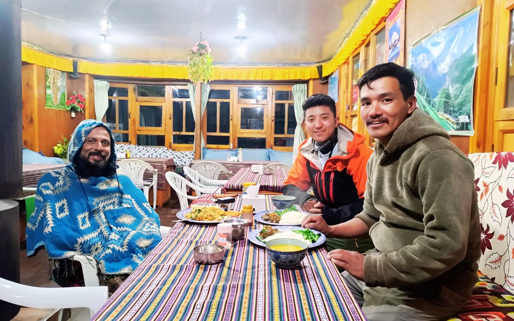 Food at everest rapid everest trekking
