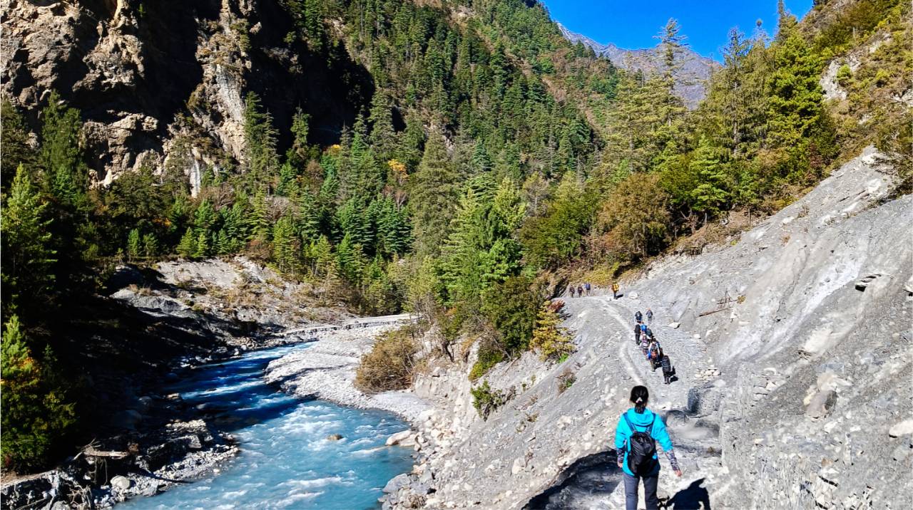 annapurna-base-camp-vs-annapurna-circuit-trek