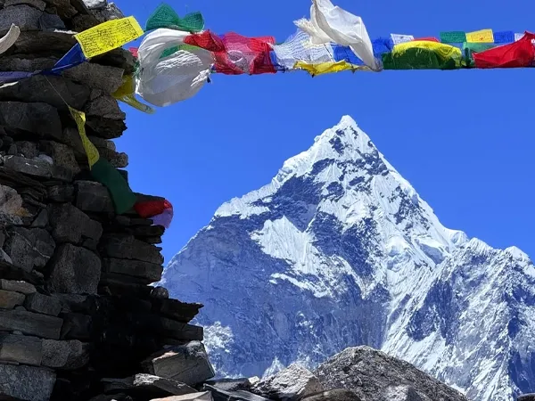 Ama-Dablam-Trekking