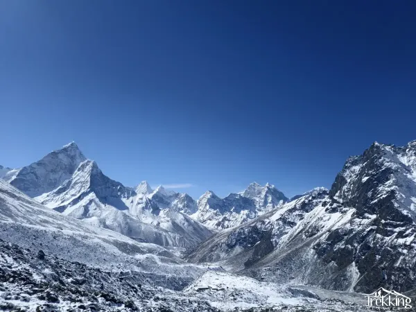 Mountain View From On The Way To Ebc