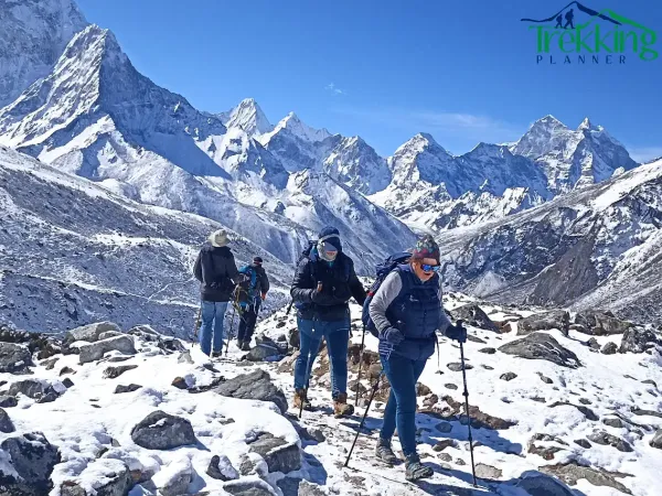Mountian View From Everest High Pass Trek