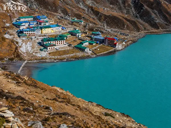 Turquoise Lake Mountain Settlement