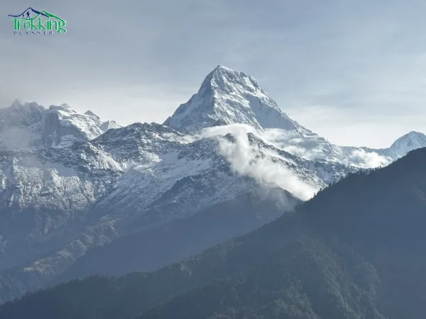 Sunrise view over Annapurna and Dhaulagiri mountains from Poon Hill during Ghorepani Poonhill Trekking