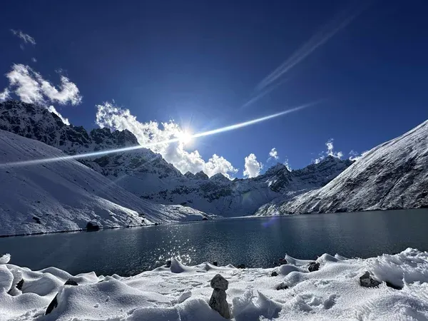 Renjo La Pass Trek